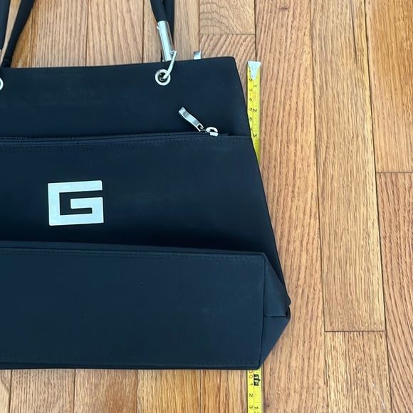 Vintage “G” Large Black Purse with Silver Detailing - Picture 10 of 11
